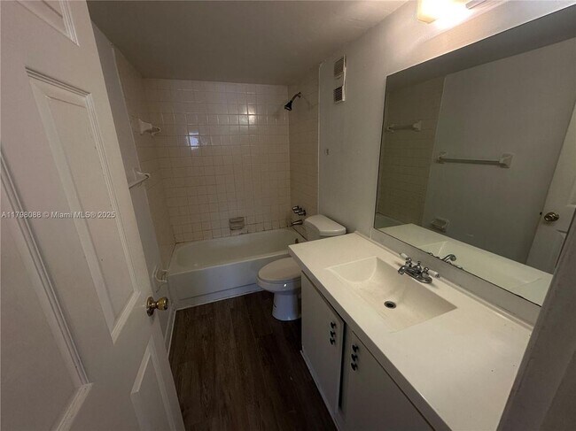 Foto del edificio - 2078 NW 43 Terrace