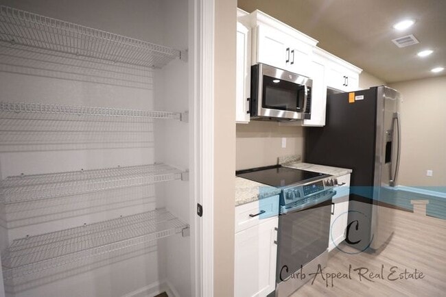 Foto del edificio - Move in special $1000!! Beautiful new construction 3 bed / 2 bath home in Jonesboro - Brookland s...