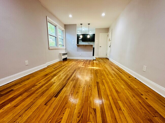Building Photo - 84 Forest Hill Pky
