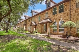 Building Photo - 2118 Gemini St