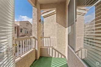 Building Photo - 10550 W Alexander Rd