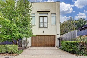 Building Photo - 5217 Darling St