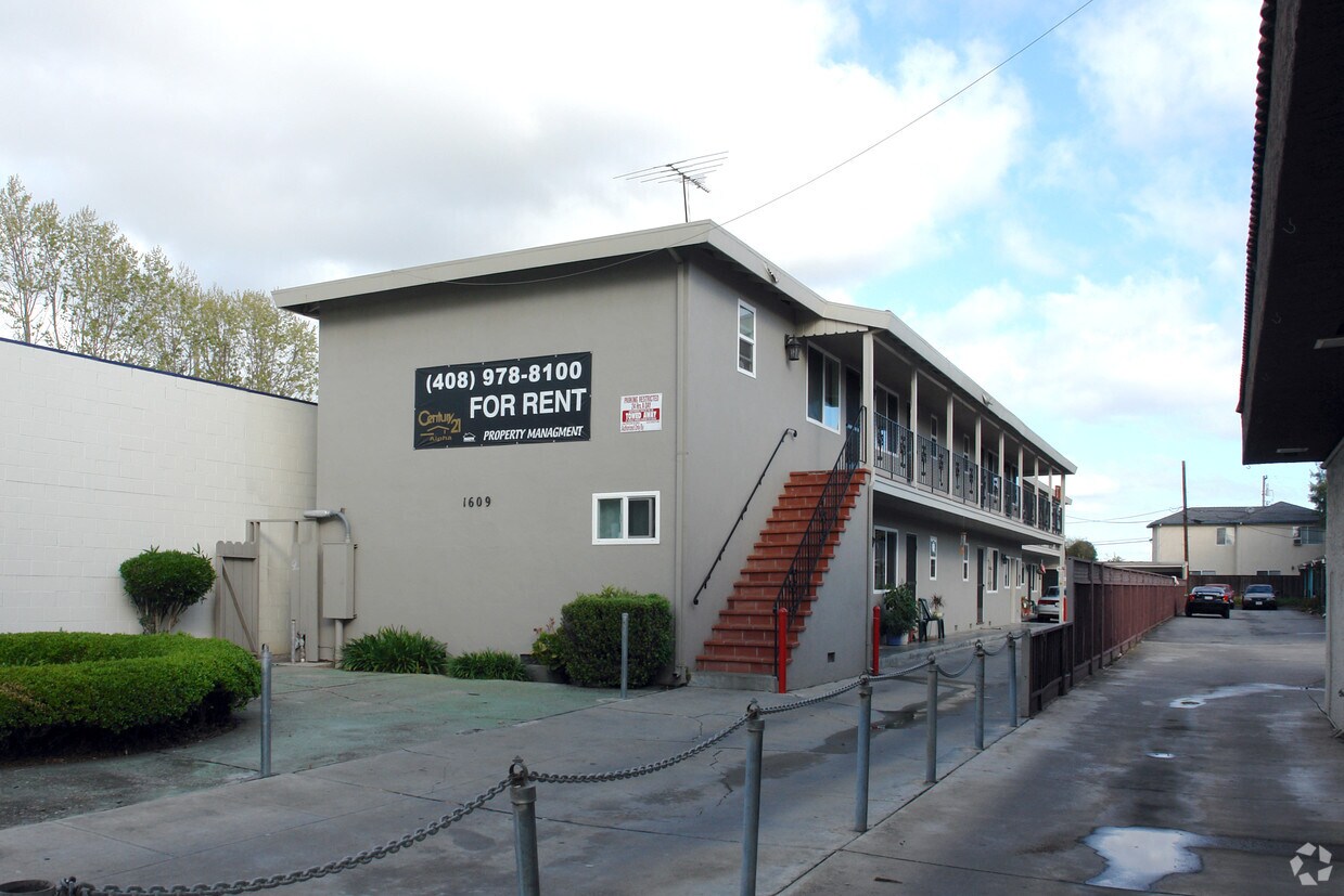 Foto principal - 1609 Alum Rock Ave
