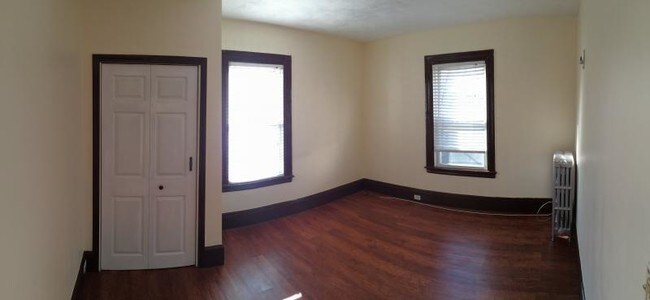 Building Photo - 4 Greenview St