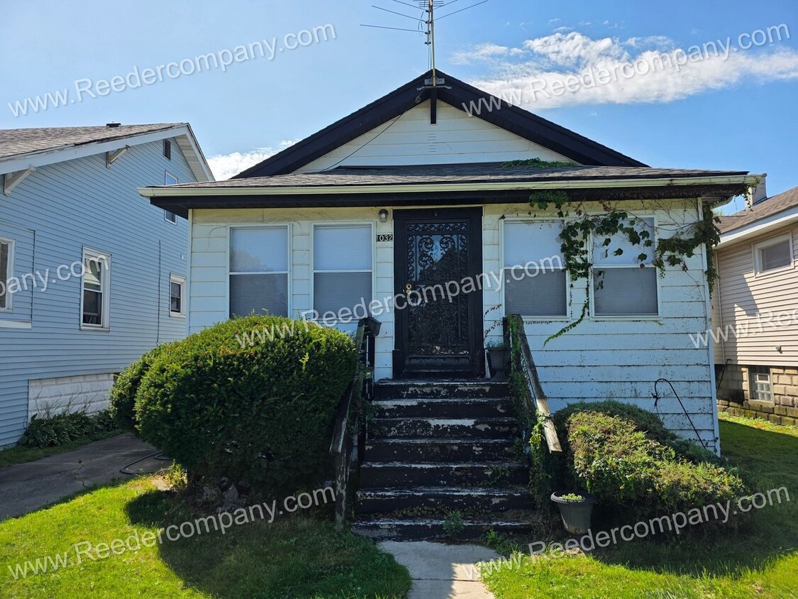 Primary Photo - 2 bedroom 1 bathroom house