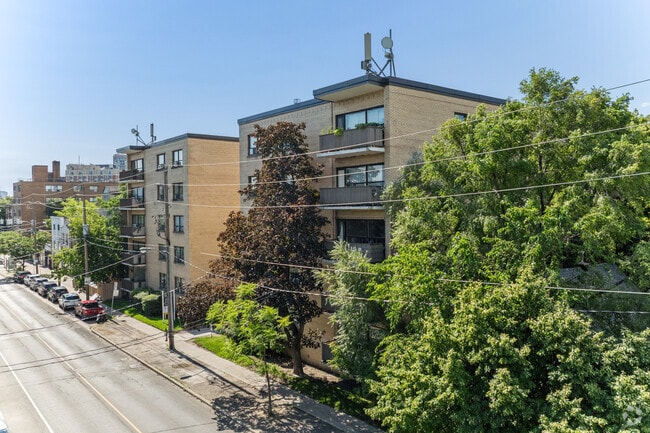 Building Photo - Suncrest Court