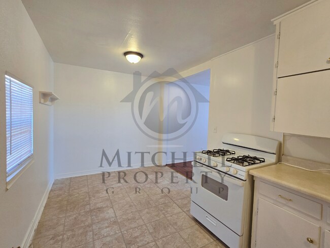 Foto del edificio - 3 bedroom 1 bath in a quiet neighborhood!