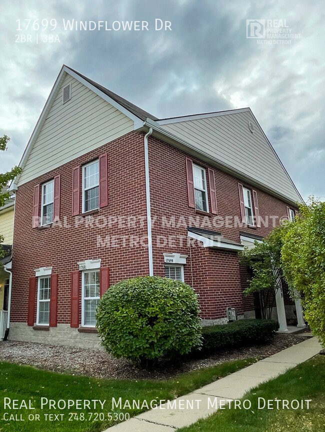 Foto del edificio - 17699 Windflower Dr