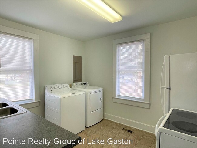 Building Photo - 1 br, 1 bath House - 503 East Main St.