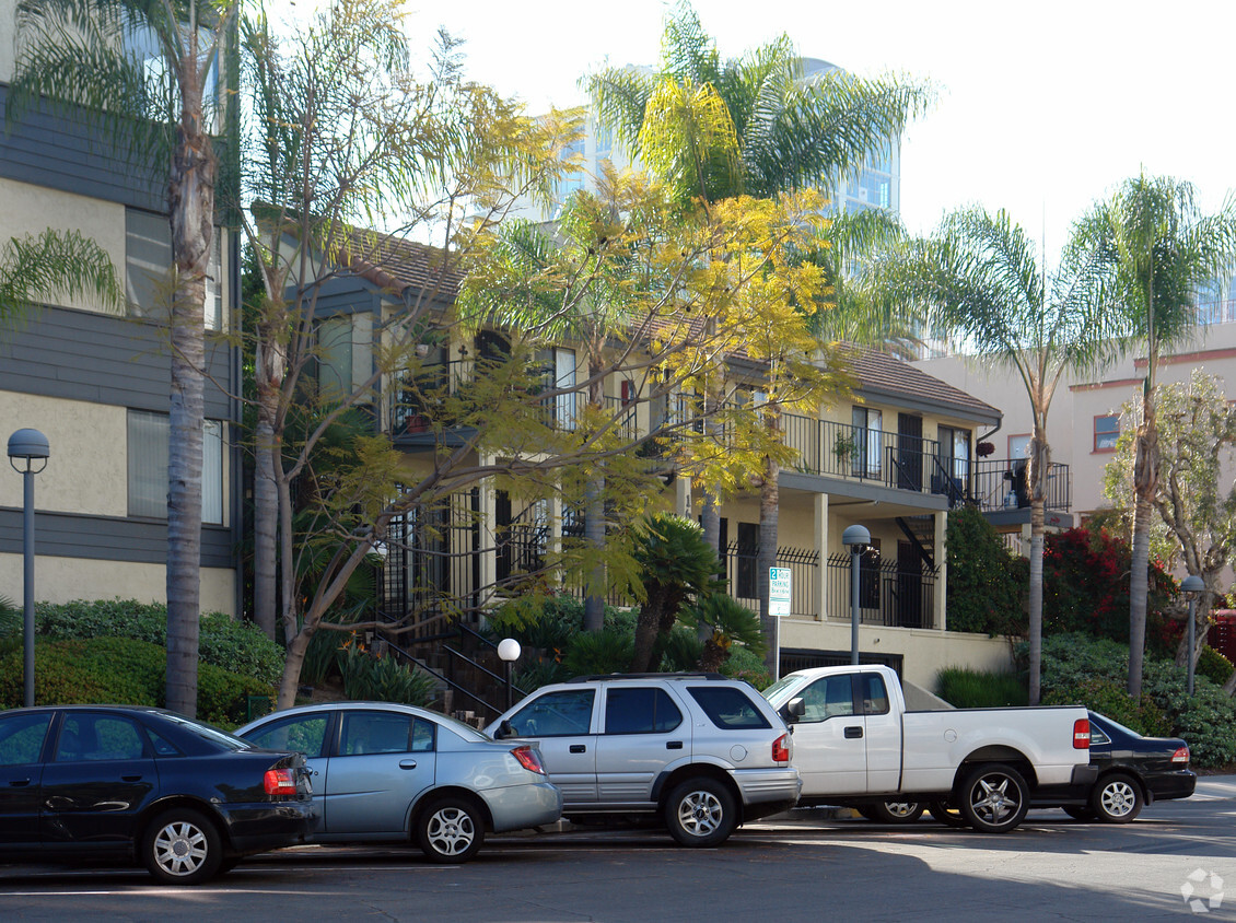 Building Photo - Park View Condos