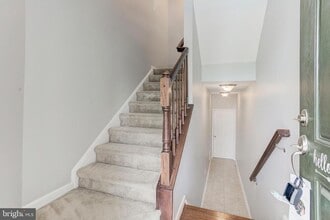Building Photo - 43573 Helmsdale Terrace