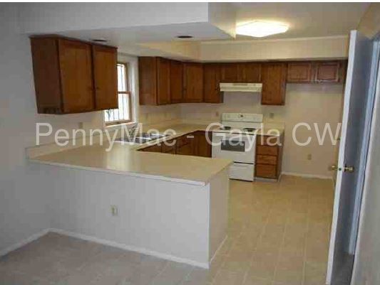 Building Photo - 361 Fairmount Ave