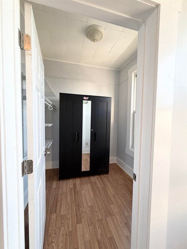 Building Photo - 1218 13th St