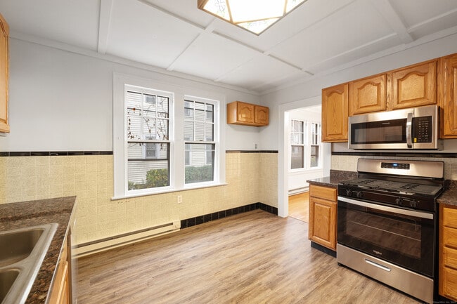 Building Photo - 116 Scofield Ave