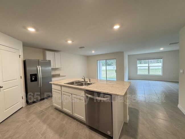 Building Photo - 11505 Timber Grv Ln