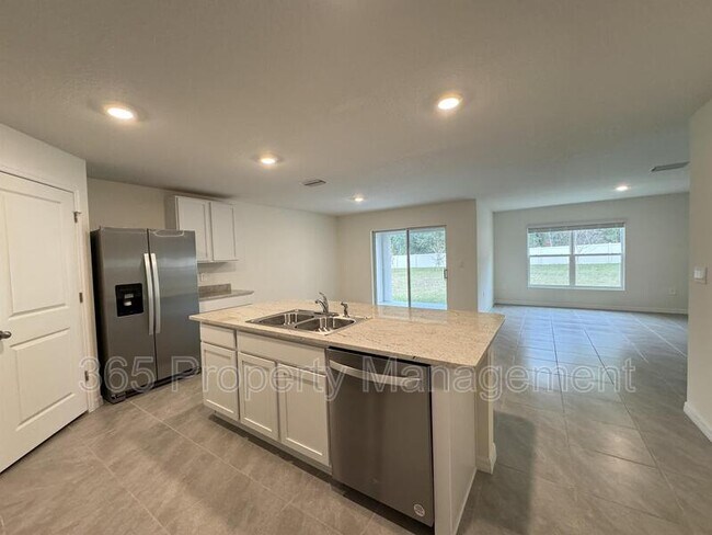 Foto del edificio - 11505 Timber Grv Ln