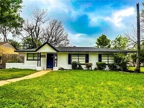 Building Photo - 9602 Val Verde St