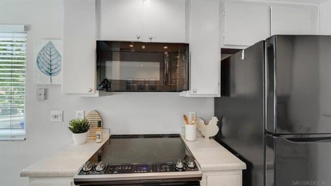 Foto del edificio - Large 3 Bdrm 2 Ba Condo w/ 2 Car Garage for Rent in Whalen Ranch Available Now!