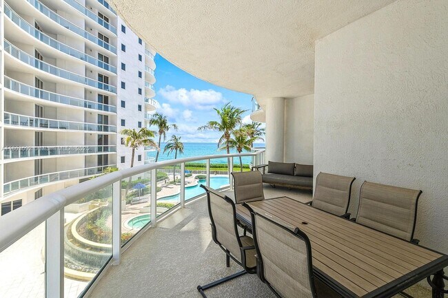 Foto del edificio - 4600 N Ocean Dr