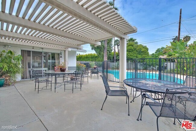 Foto del edificio - 3 br, 2 bath House - 5085 Gaynor Ave