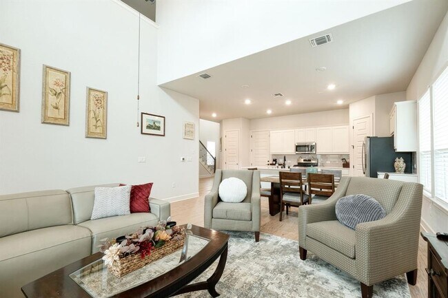Building Photo - 4501 Cool Gray Cv