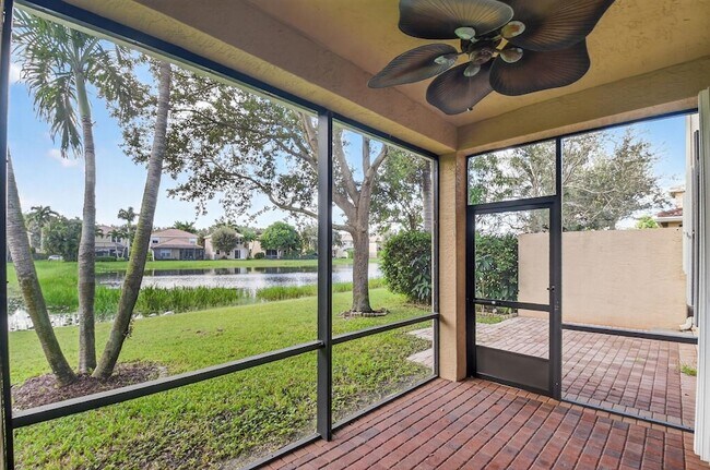 Foto del edificio - 7896 Picklewood Park Dr