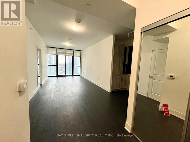 Building Photo - 2908 Hwy 7