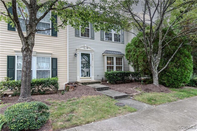 Building Photo - 2904 Queensland Dr