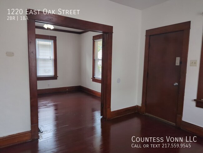 Foto del edificio - 1220 E Oak St