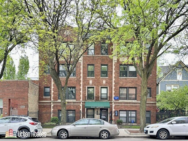 Building Photo - 4342 N Damen Ave