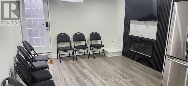 Building Photo - 83 Harty Crescent