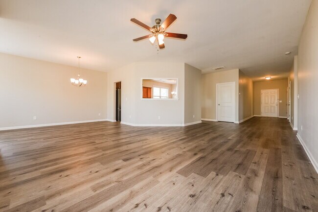 Foto del edificio - 3667 Shale Ln SE