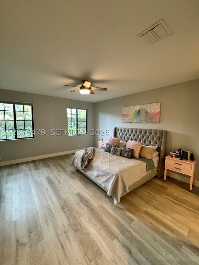 Foto del edificio - 2787 Center Ct Dr