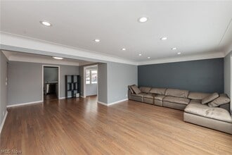 Building Photo - 2539 Warrensville Center Rd