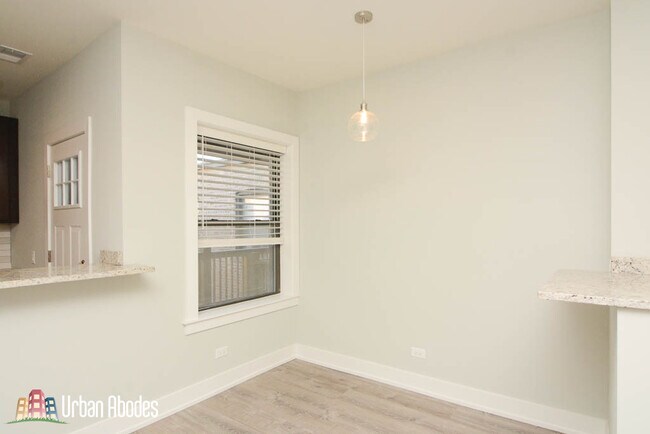 Building Photo - 1149 Maple Ave
