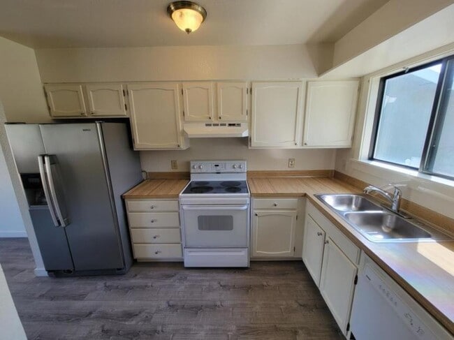 Building Photo - 4 bedroom in Billings MT 59105