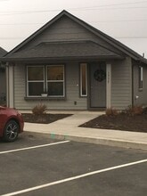 Building Photo - 1535 SW 36th Loop