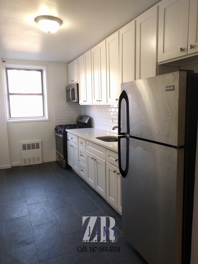 Foto del edificio - 200 E 17th St