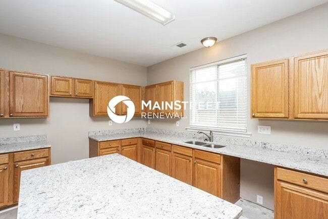 Building Photo - 475 Brookford Ct