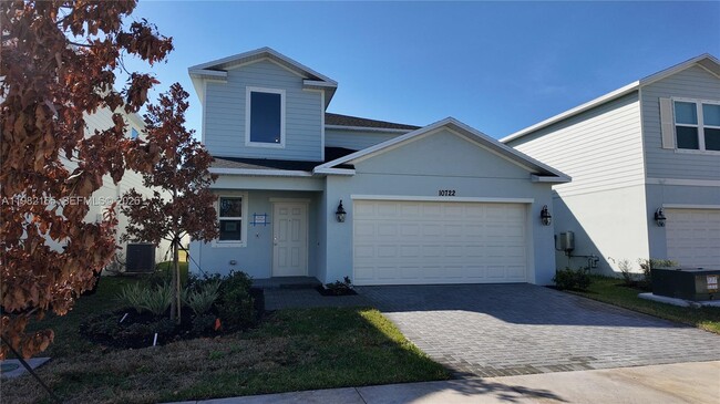 Building Photo - 10722 NW Moon Rise Ln