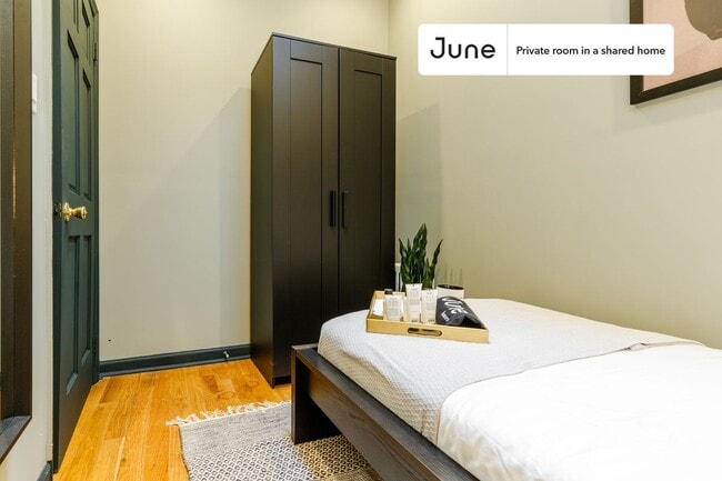 Foto del edificio - Room in Shared 3 bed/1 bath home