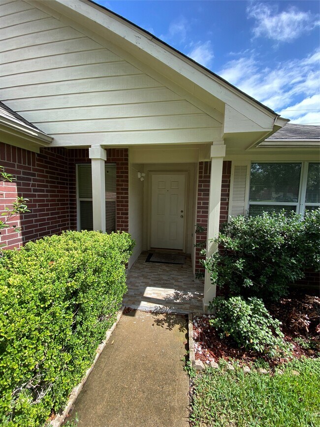 Foto del edificio - 2818 Orchid Tree Ln
