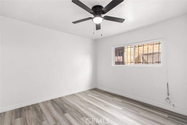 Building Photo - 925 W 76th St