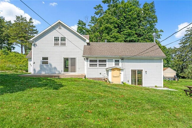 Foto del edificio - 214 Highland Rd