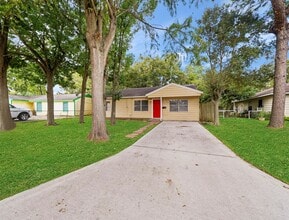 Building Photo - 2509 Lancaster Ln