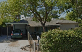 Building Photo - 3874 Arden Dr S