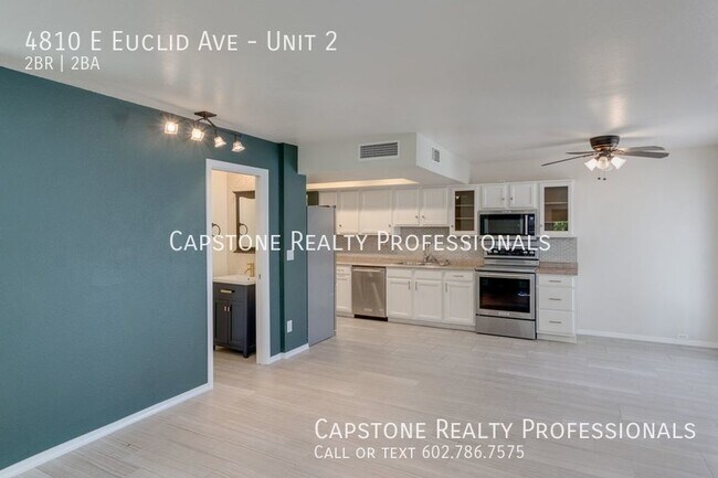 Building Photo - Come see your new home in the cozy Pointe ...
