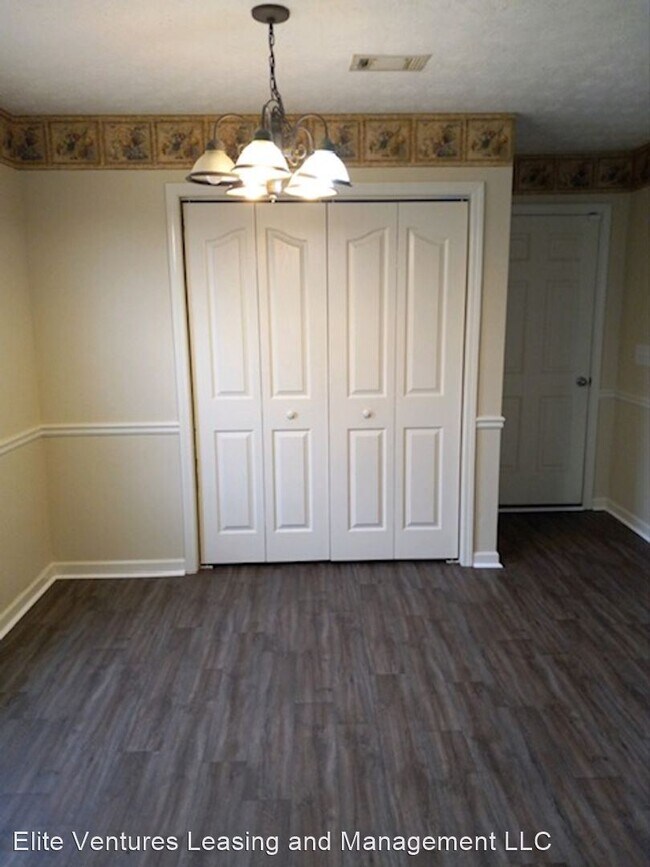 Foto del edificio - 3 br, 2 bath House - 6105 Crossbow Dr - 61...