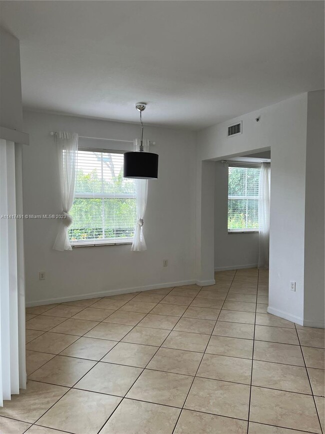 Foto del edificio - 11503 NW 89th St