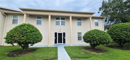 Building Photo - 1001 N Plantation Dr